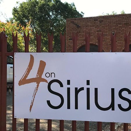 4 On Sirius 호텔 폴로콰네 외부 사진